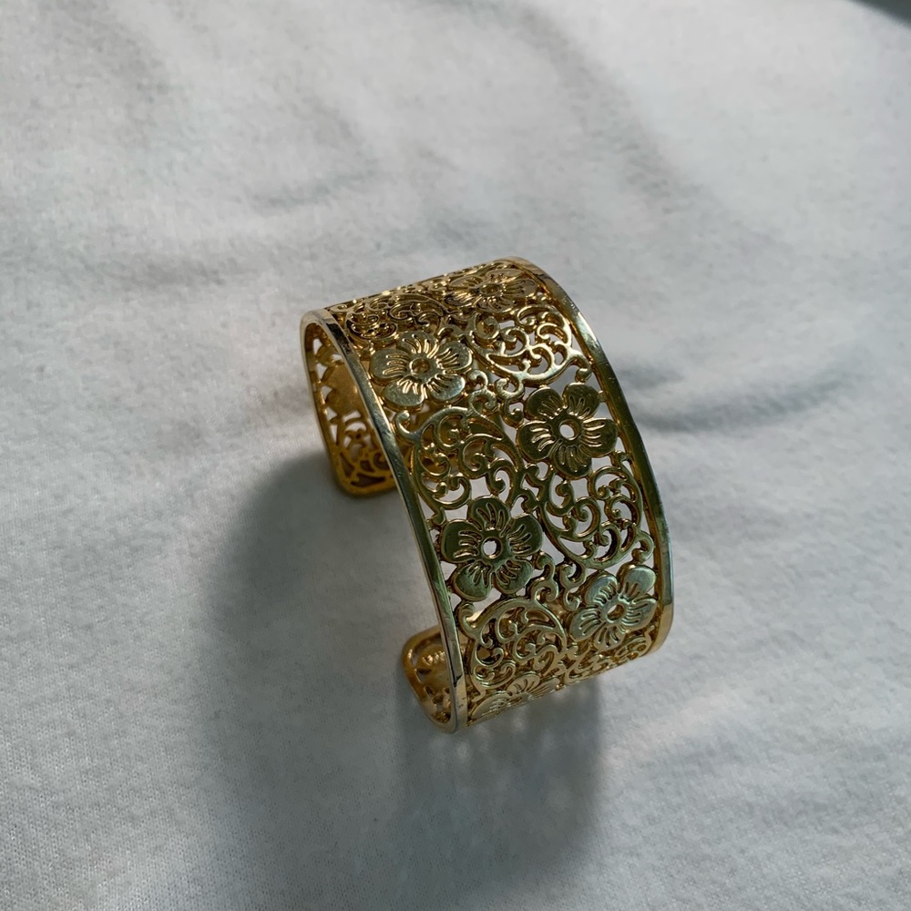 Gold cuff - Picture 3 of 3